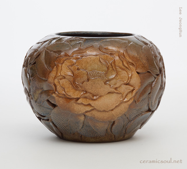 ceramic artwork_bloom by Jeonghun, Lee