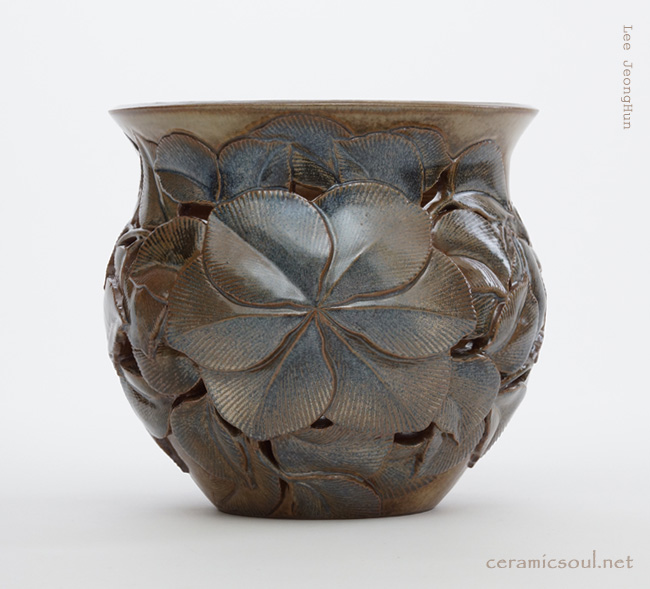 ceramic art_blue by Jeonghun, Lee