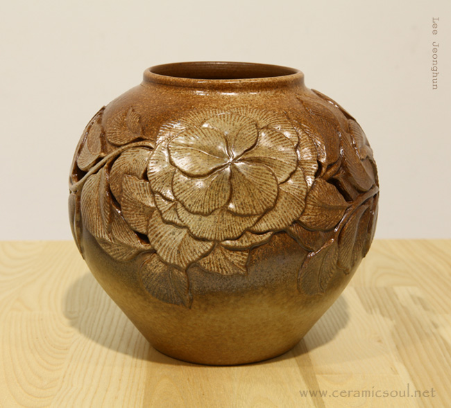 ceramic artwork_dawn by Jeonghun, Lee