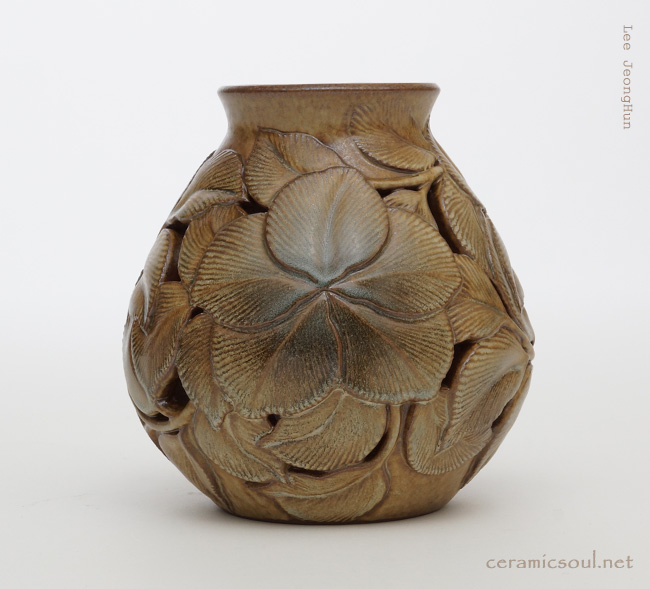 ceramic artwork_sincerityl by Jeonghun, Lee