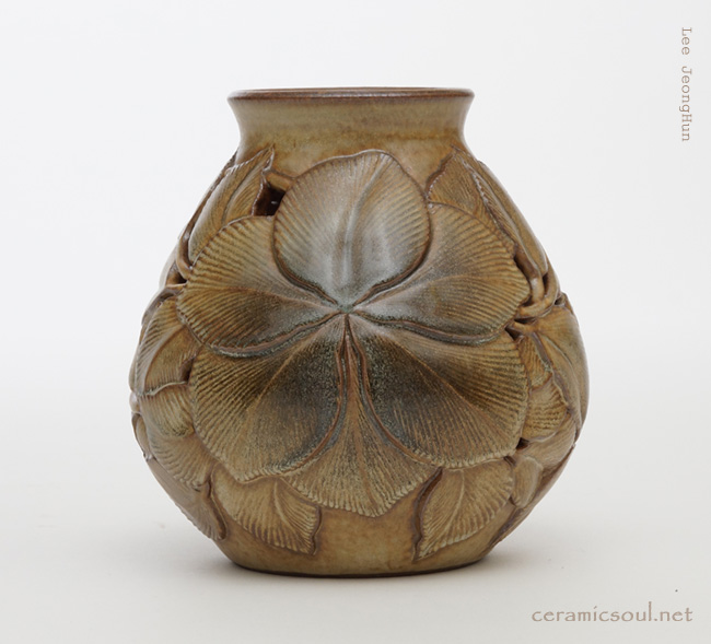 ceramic artwork_sincerityl by Jeonghun, Lee