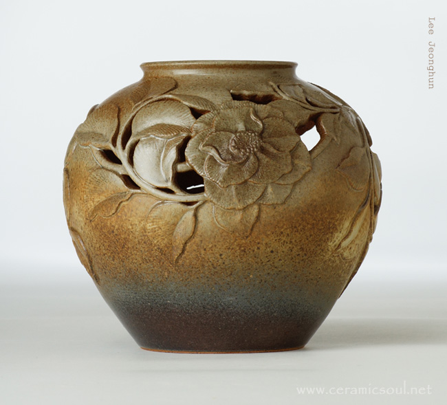 ceramic artwork_aurora