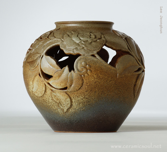 ceramic artwork_aurora