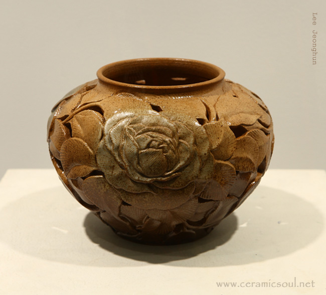 ceramic artwork_bloom 2012 by Jeonghun,Lee