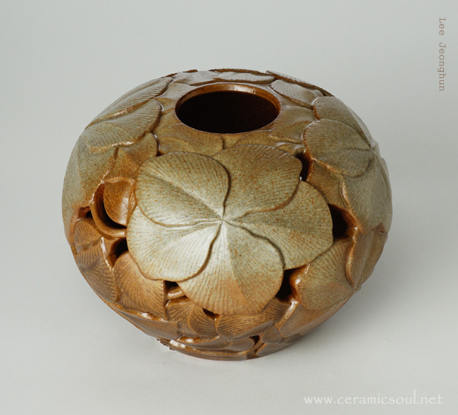 ceramic artwork_grace by Jeonghun,Lee