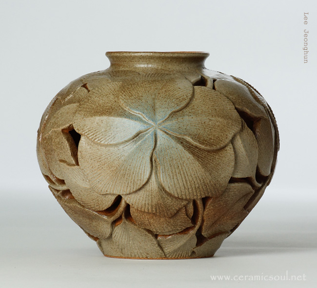 ceramic artwork_innocence by Jeonghun,Lee