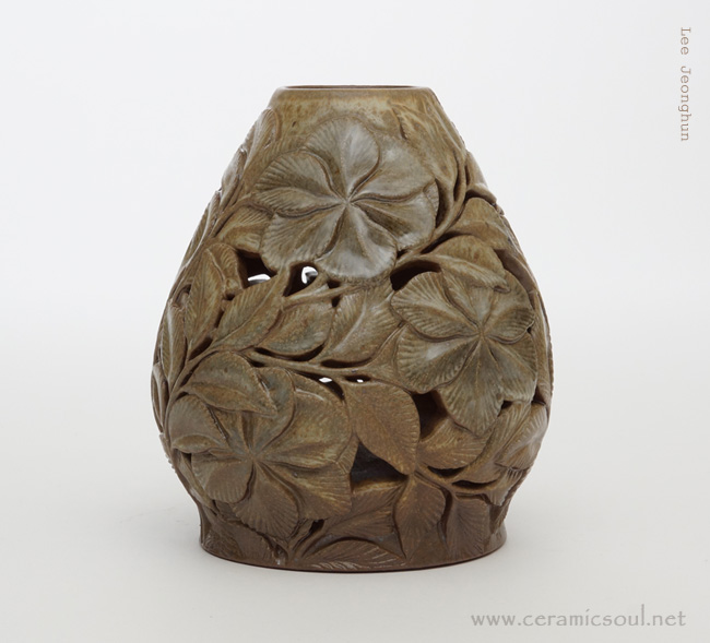 ceramic artwork_prayer by Jeonghun,Lee