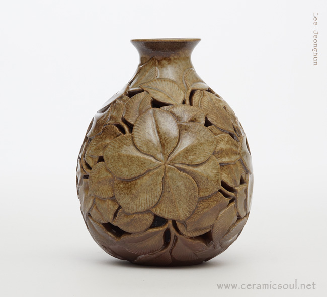 ceramic artwork_prayer by Jeonghun,Lee