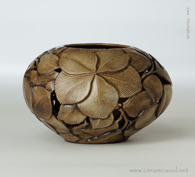 ceramic artwork_untitled by Jeonghun,Lee