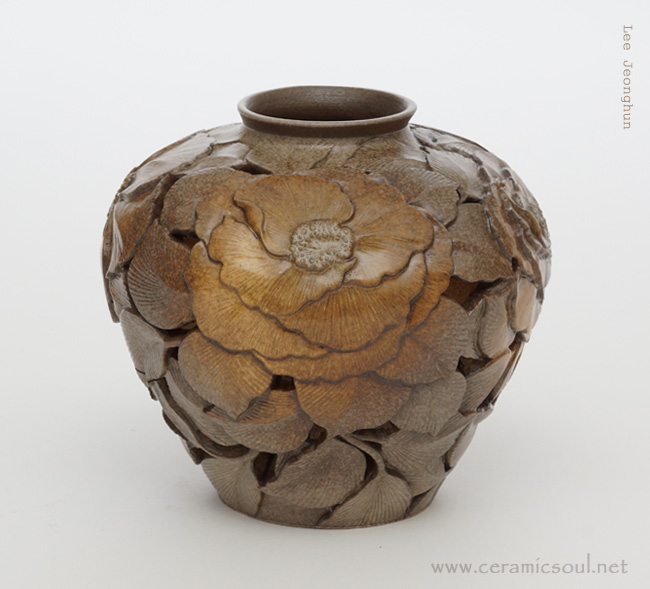 ceramic artwork_flower garden by Jeonghun, Lee
